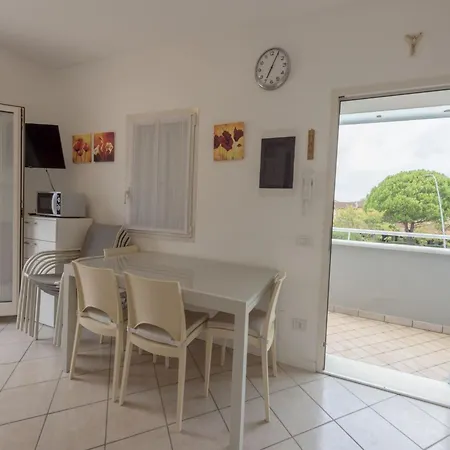 Apartment Lovely Flat With Modern Furnishings - Beahost